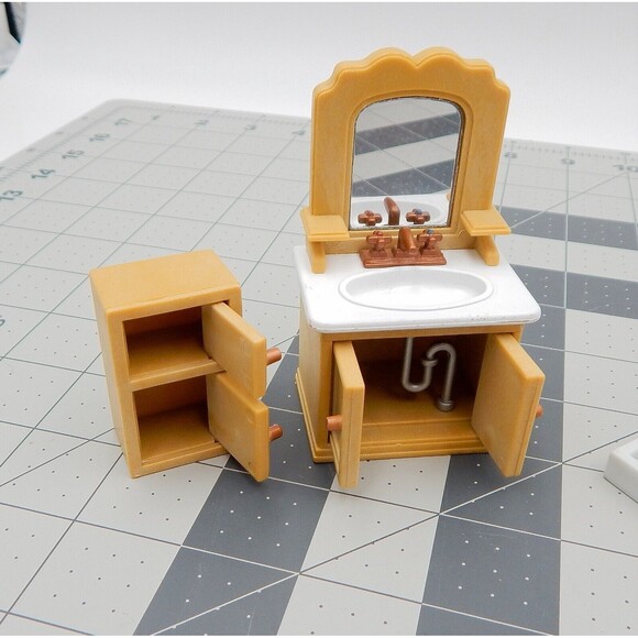 Calico Critters Sylvanian Families House Bathroom Lot Sink Tub Toilet Epoch - Picture 2 of 8